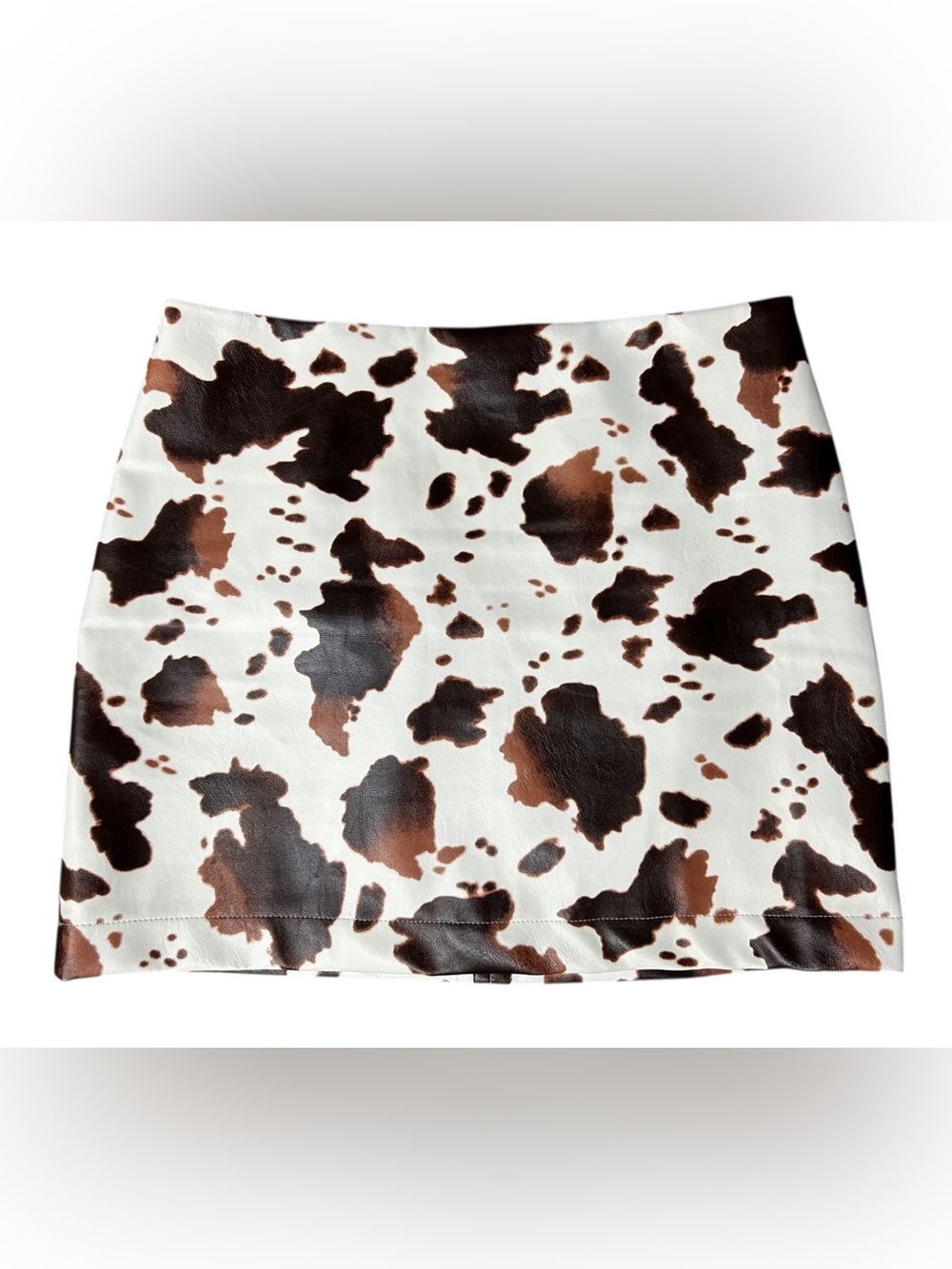 Vestique Women’s Faux Leather Cow Hide Mini Skirt Sz Small NWOT Cowgirl Festival